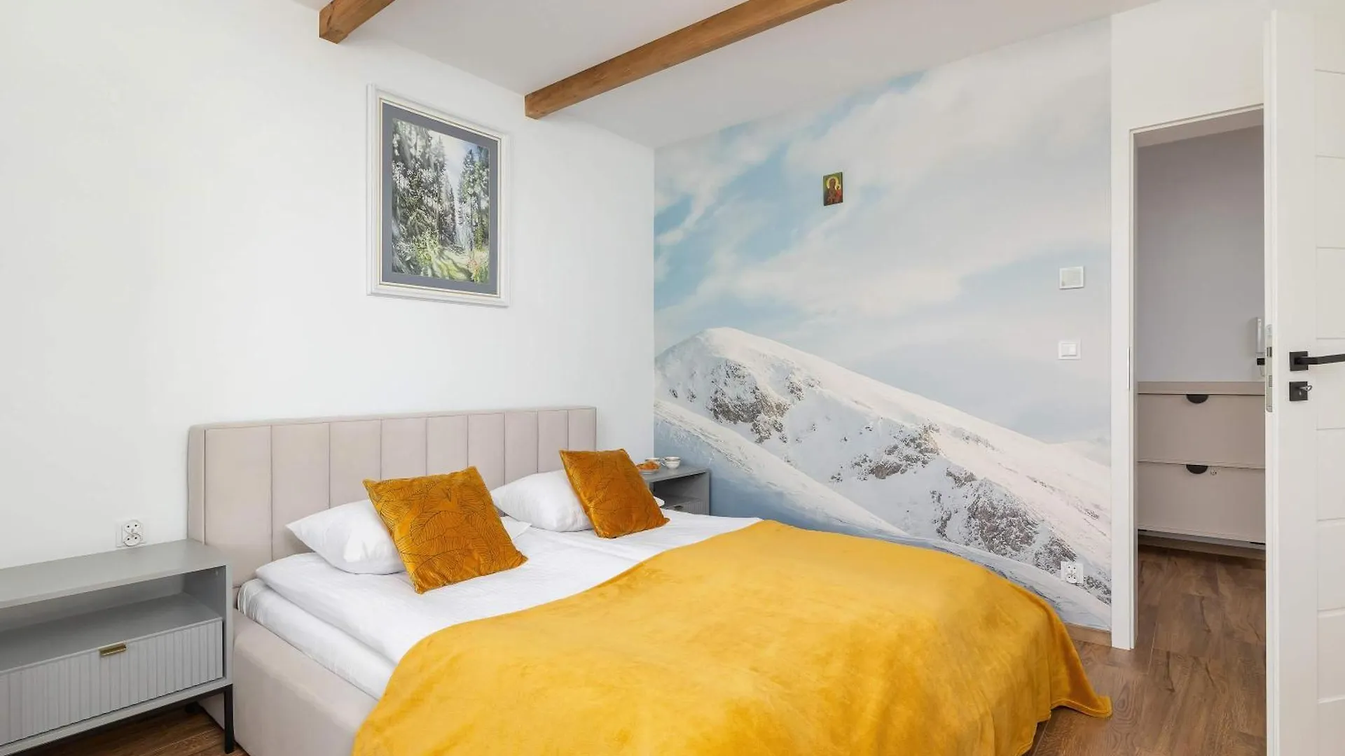 Exclusive Apartments With Air Conditioning And Balcony By Renters Prestige Zakopane