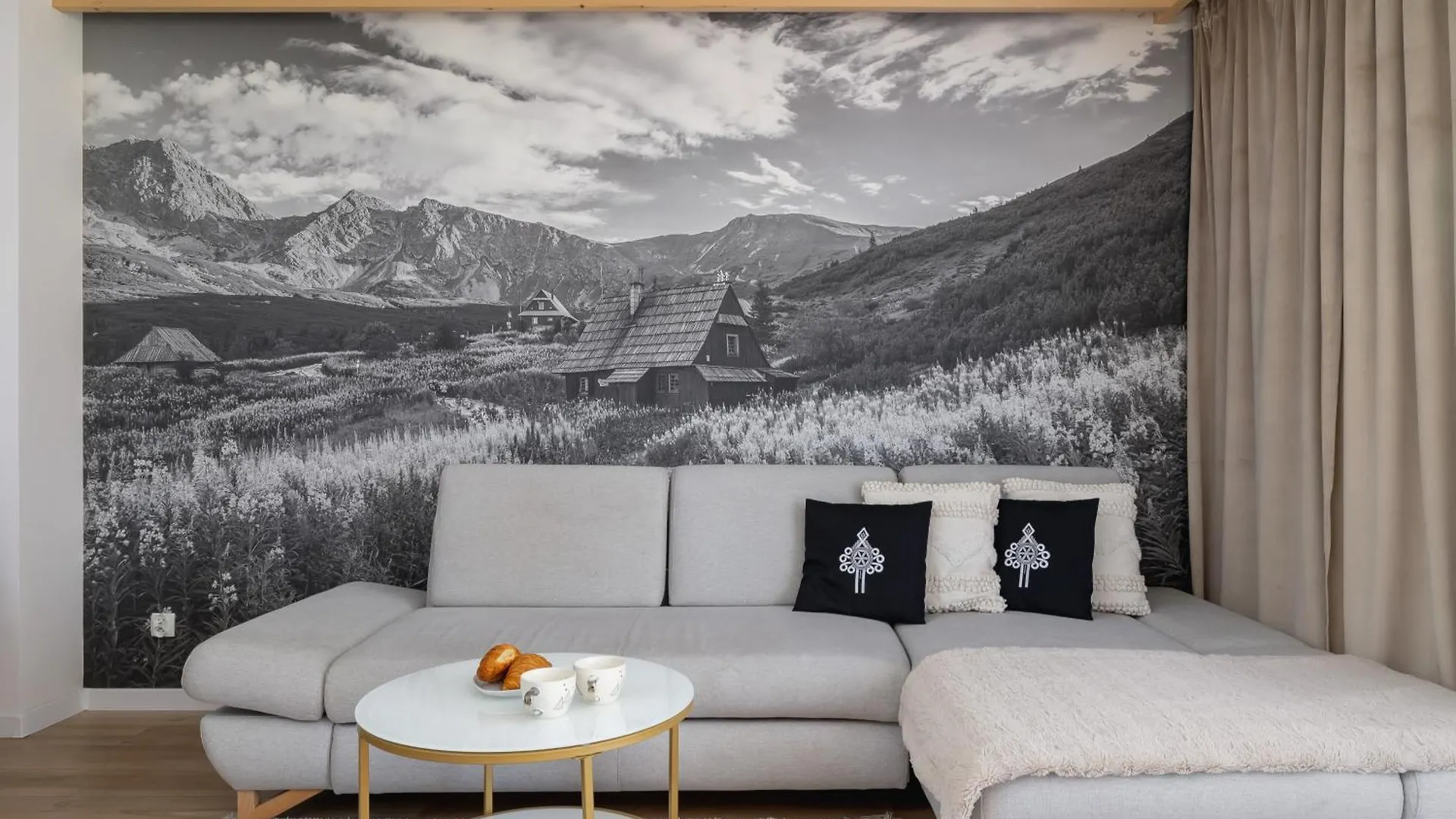 Exclusive Apartments With Air Conditioning And Balcony By Renters Prestige Zakopane 0*,  Polonia