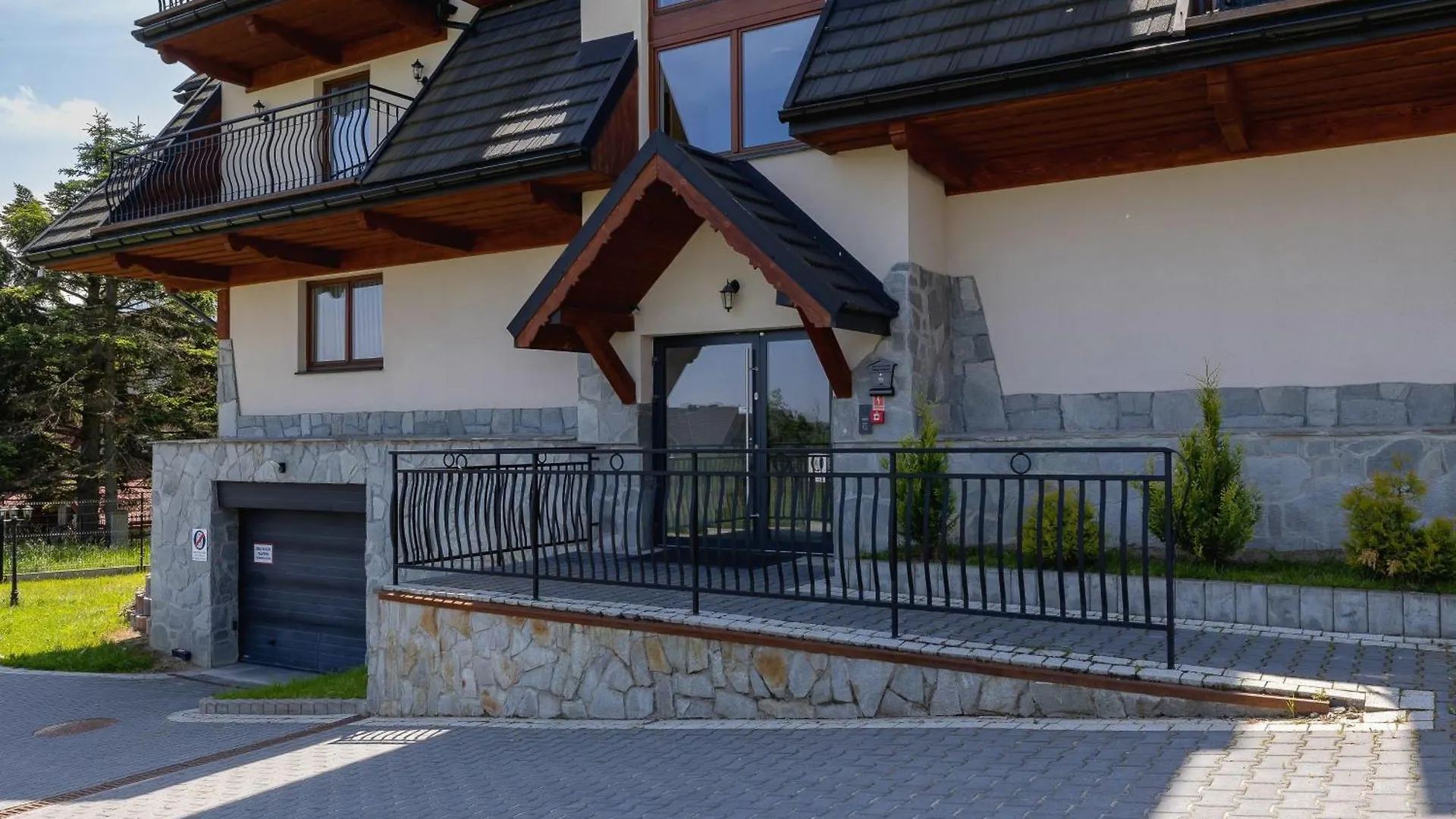Exclusive Apartments With Air Conditioning And Balcony By Renters Prestige Zakopane